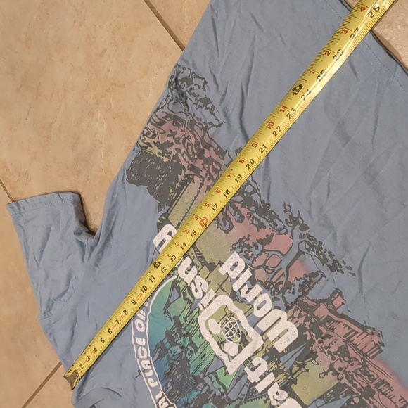 Walt Disney World The Most Magical Place On Earth T-Shirt Size Medium - Picture 3 of 4